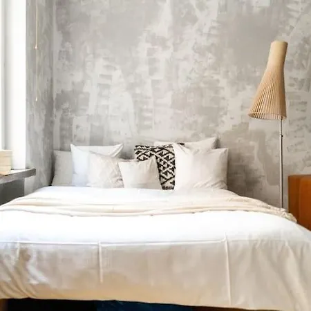 Stylish 2br In The Heart Of Kallio Apartman