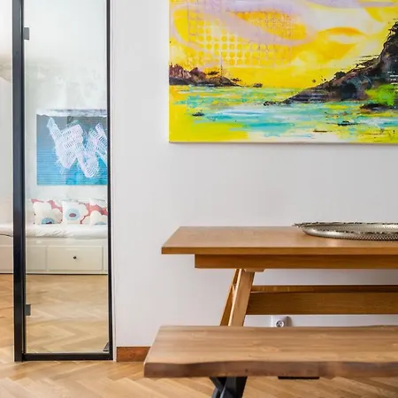 Stylish 2br In The Heart Of Kallio Helsinki